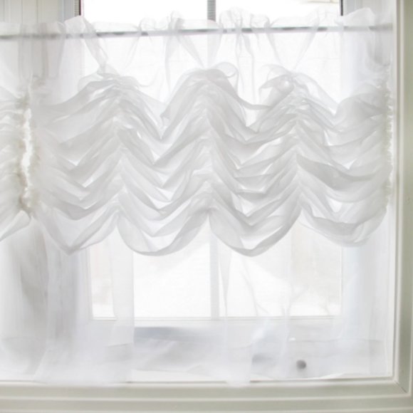 Privacy white sheer balloon valance - Picture 1 of 3